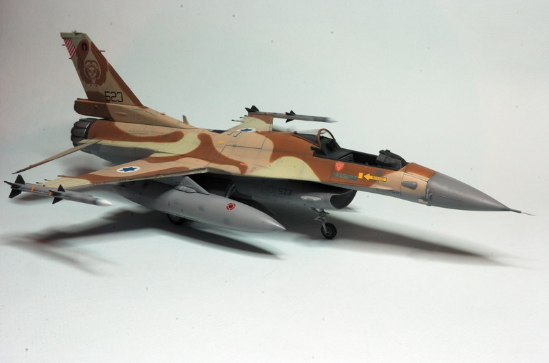 [Kinetic] 1/48 - General Dynamics F-16C Fighting Falcon block 40 "Barak"  - Page 2 DSC_4445